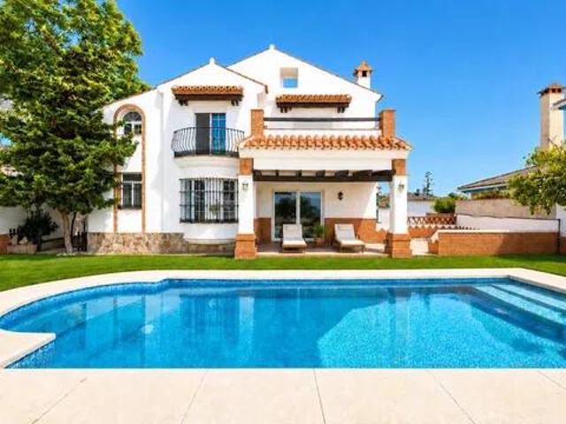 Casa en Venta en Benalmádena