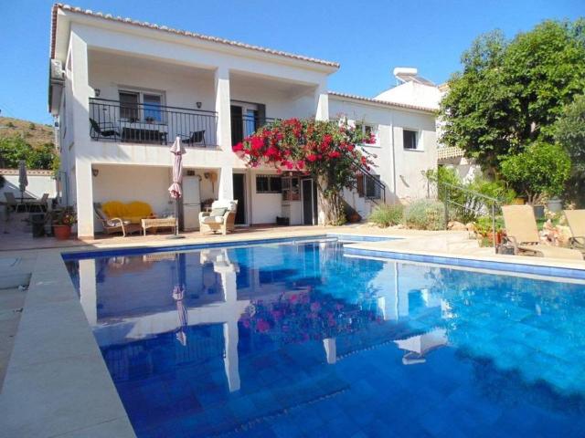 Casa en Venta en Benalmádena