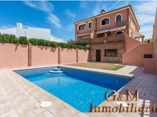 Casa en Venta en Benalmádena