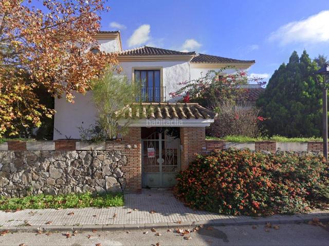 Casa en venta en Benalup. Casa en venta en Urbanización las Alondras, 4 dormitorios. Casas.