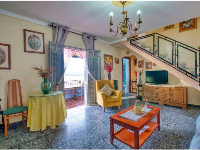 Casa en Venta en Benamargosa