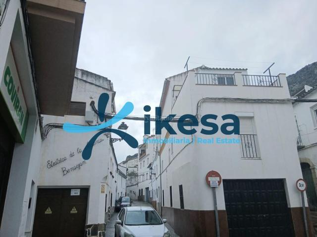 Casa en venta en Benaoján. Venta de Casa en Benaojan, Málaga. Casas.