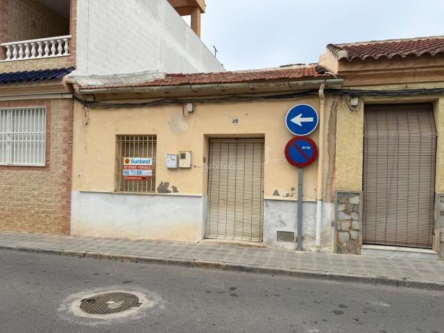 Casa en venta en Benijófar. Casas.