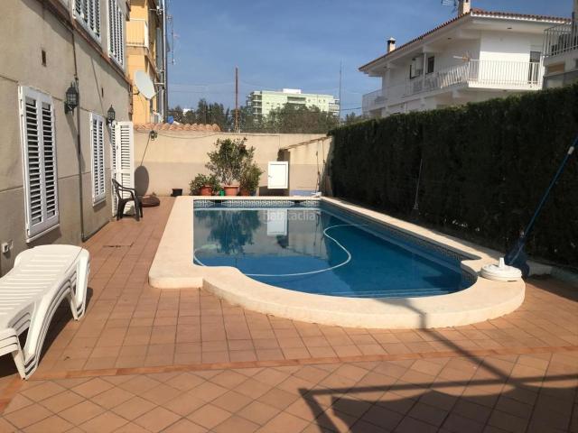 Casa en venta en Benicasim Benicàssim, Els Terrers. PAREADO A LA VENTA EN BENICÀSSIM CON TRES PISOS INDEPENDIENTES. Casas Benicasim.