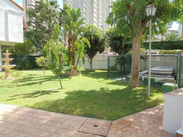 Casa en venta en Benidorm, Rincón Bajo. BUNGALOW A 800MTS DE LA PLAYA. Casas.