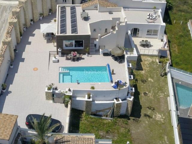 Casa en venta en Benijófar. Casas.