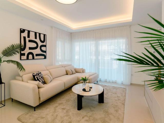Casa en venta en Benijófar. Casas.