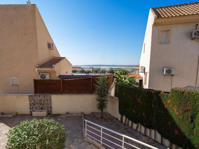 Casa en venta en Benijófar. Casas.