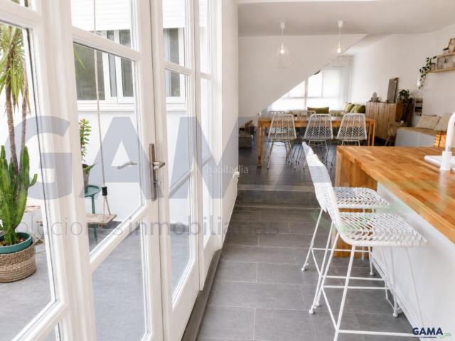Casa en venta en Benimuslem. ESPECTACULAR ADOSADO EN VENTA EN BENIMUSLEM MÁS DE 200 m, 2 TERRAZAS Y GRAN BUHARDILLA. Casas.