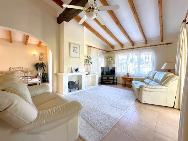 Casa en venta en Benissa, Cala Advocat Baladrar. Casas.