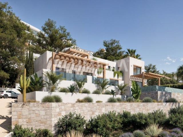 Casa en venta en Benissa, La Fustera. Exclusiva villa ibizenca con vistas al mar en venta en Benissa. Casas.