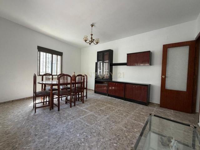 Casa en venta en Benquerencia. Amplia casa lista para entrar a vivir 4 dormitorios 2 terrazas Benquerencia. Casas.