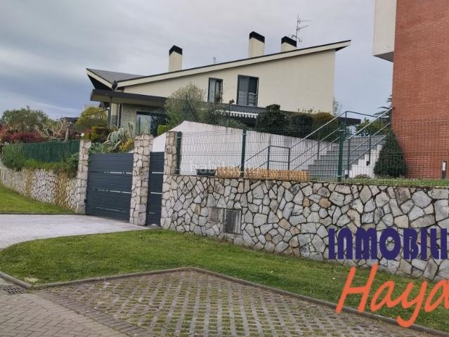 Casa en venta en Berango. CASA INDEPENDIENTE BERANGO. Casas.