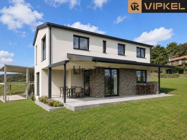 Casa en venta en Bergondo La Coruña