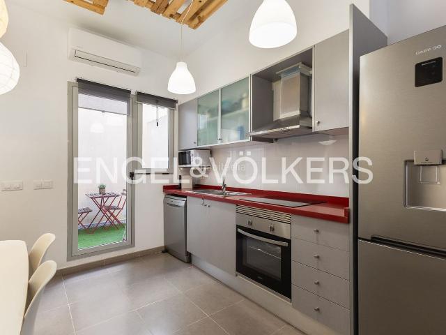 Casa en venta en Bétera, Centro. Casa adosada en Bétera centro con atico y con terraza, Valencia. Casas.