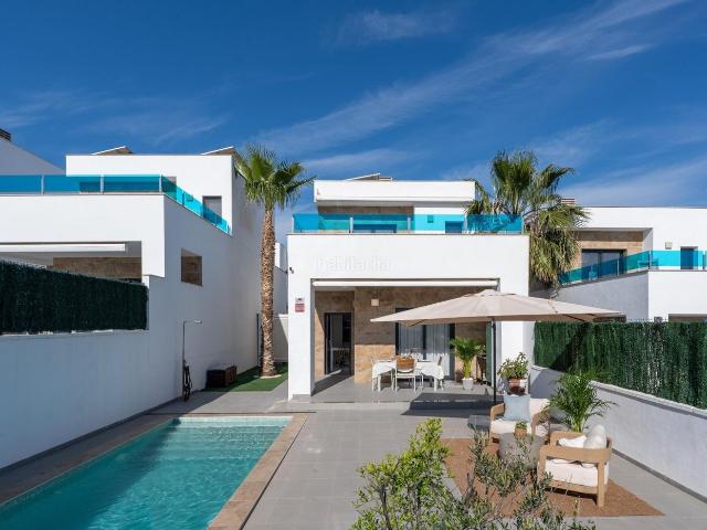 Casa en venta en Bigastro. Casas.