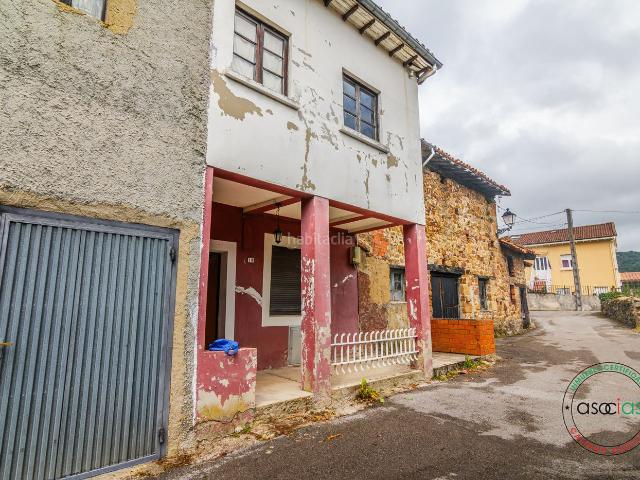Casa en venta en Bimenes. CASA RURAL A REFORMAR EN TABAYES BIMENES. Casas.