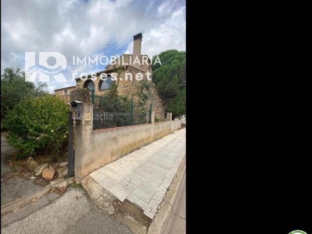 Casa en venta en Bisbal d´Empordà La. Gran Masía Catalana en el Centro de la Bisbal de Empordà. Casas Bisbal d´Empordà.