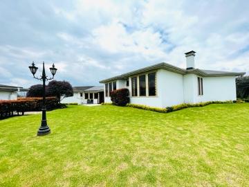 Casa En Venta En Bogota V54430