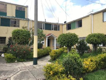 Casa En Venta En Bogota En Villa Mayor V45821