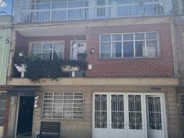 Casa En Venta En Bogota En Estrada V368691