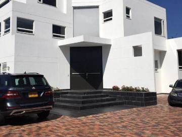 Casa En Venta En Bogota En Guaymaral V335657