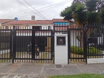Casa En Venta En Bogota En Las Villas V214455