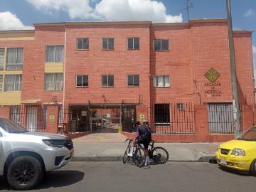 Casa En Venta En Bogota En Modelia V342594