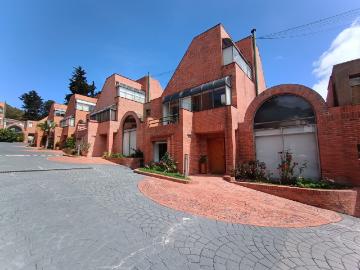 Casa En Venta En Bogota En Niza V257674