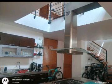 Casa En Venta En Bogota En Santa Barbara V382088