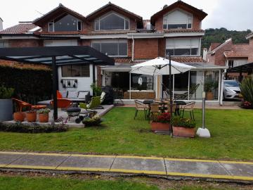 Casa En Venta En Bogota En San Jose De Bavaria V309293