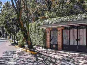 Casa en venta en Bosque de las Lomas