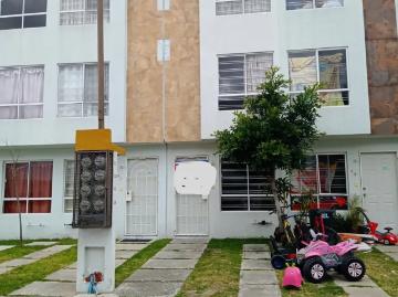 Casa en Venta en Bosques de Chapultepec, Puebla 3 Niveles