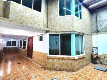 Casa en venta en Bosques de Aragon, Nezahualcóyotl, México