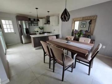 CASA EN VENTA EN BOSQUES DE IRAN, NEZAHUALCOYOTL
