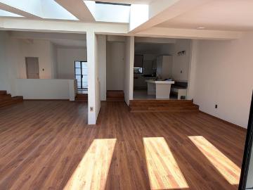 Casa en VENTA en Bosques de La Florida
