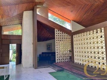 Casa en venta en Bosques de las Lomas, un nivel y medio Terreno de 899 m