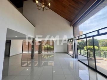 CASA EN VENTA EN BOSQUES DE LAS LOMAS 4