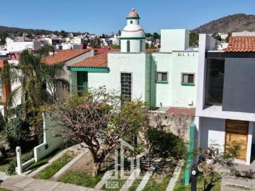 CASA EN VENTA EN BOSQUES DE SANTA ANITA COTO 1