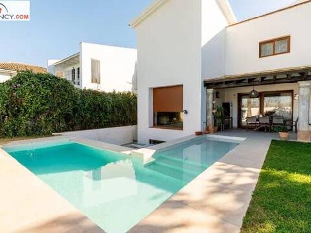Casa en Venta en Bormujos