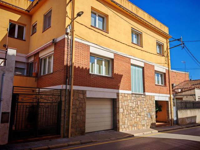 Casa en venta en Breda. Casas.