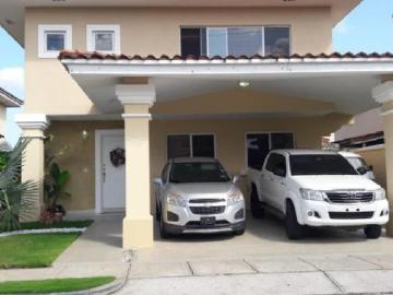 Casa en Venta en Brisas del Golf