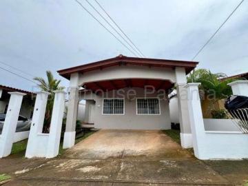 Casa en venta en Brisas del Golf Arraiján ELP 26 22