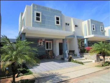 Casa en Venta en BRISAS DEL GOLF Panamá 220 m2. 3 hab