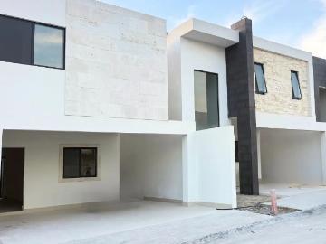 Casa en venta en Brisas Poniente, Saltillo, Coahuila de Zaragoza