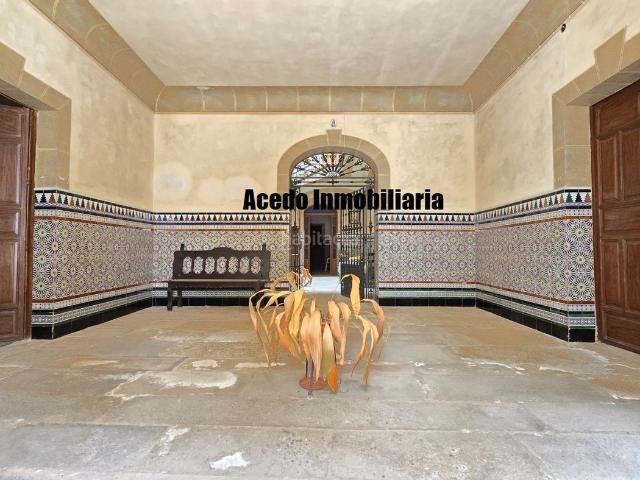 Casa en venta en Brozas. Espectacular Casa Palacio del siglo XVI en el corazón histórico de Brozas Cáceres. Casas.
