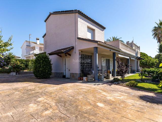 Casa en venta en Cubelles, Mas Trader Corral d´En Tort Corral d´En Cona. Casa independiente en zona exclusiva. Casas.