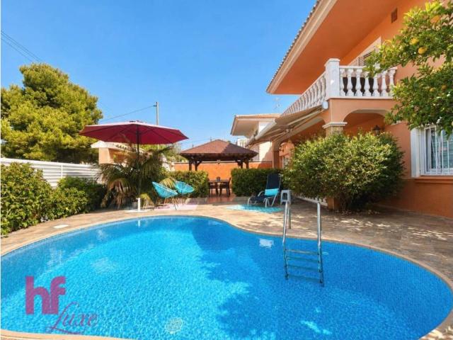 Casa en Venta en Cubelles