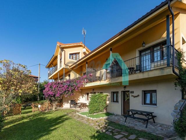 Casa en venta en Cudillero. Chalet independiente en venta en Lamuño, Cudillero Asturias, España. PRECIO: 510.000. Superficie construida: 450 m². Supe. Casas.