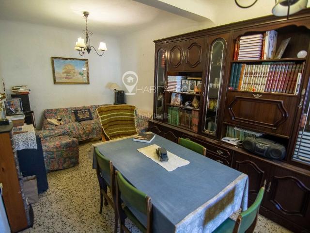 Casa en venta en Cuenca, San Antón. CASA EN SAN ANTON, AMPLIA, CON MUCHA LUZ. Casas.